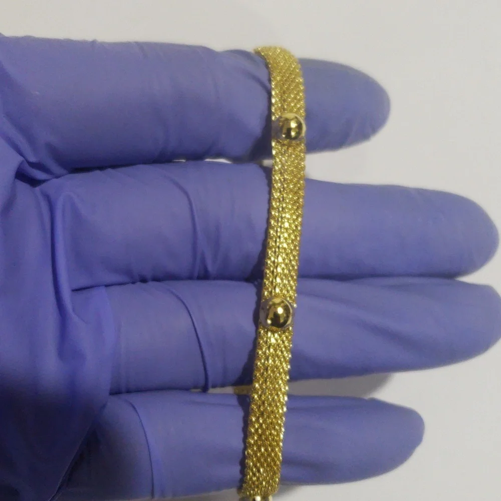 Elegant Gold tone Bracelet Size 7 - Women's Fashion Jewelry